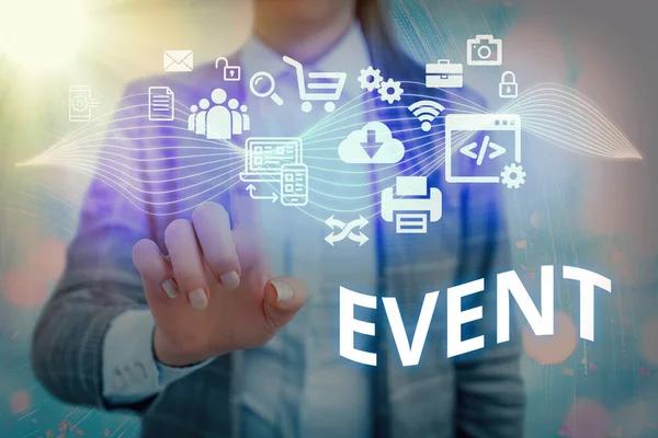 Why Professional Event Production Is Essential for Hybrid & Virtual Events