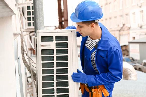 Air conditioning contractor for Modern Cooling Solutions