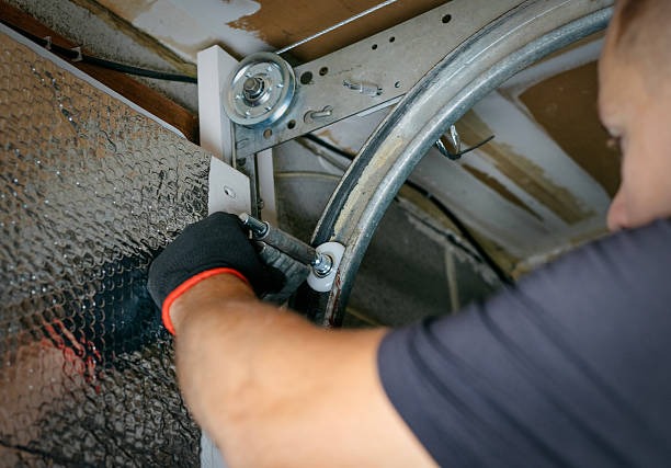 Dependable Garage Door Repair Service Near Me for Homeowners